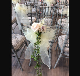 Ivory Organza Sash on Chiavari Chair